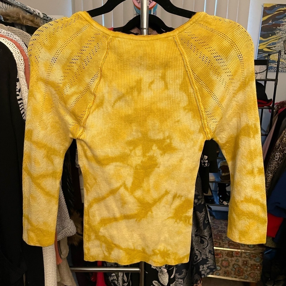 Free People Rory Tie Dye Printed 3/4 Sleeve Henley Buttered Up Top Sz S - Picture 5 of 10